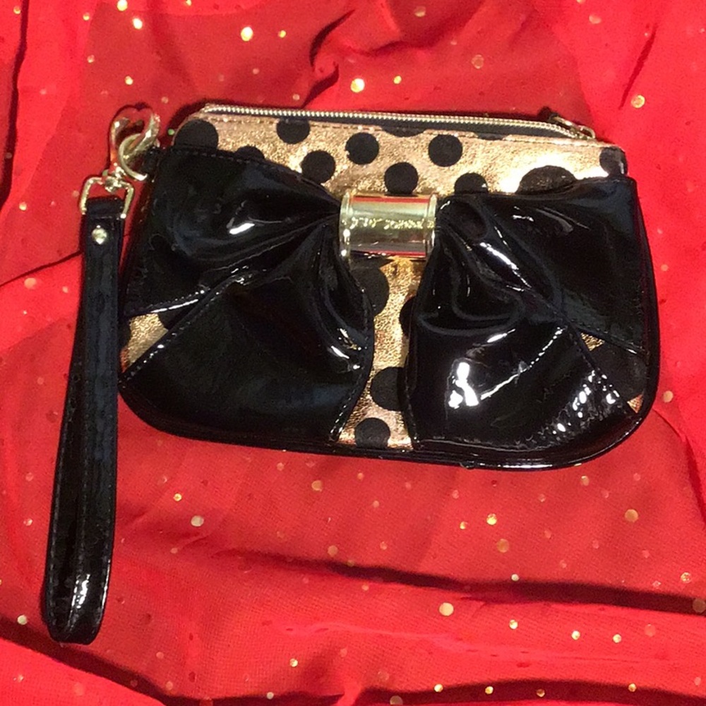 Women’s wrist purse NWOT